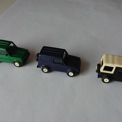 3 Suzuki SJ model cars