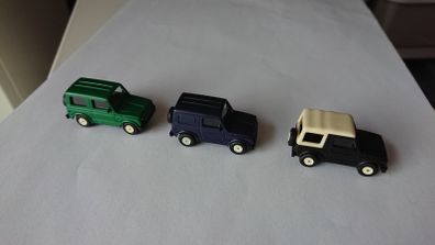 3 Suzuki SJ model cars
