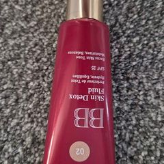 Clarins BB Detox Fluid