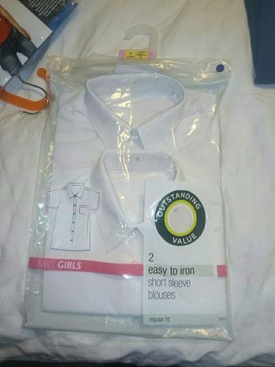 BNWT 2 pk Age 7 M&S Girs Blouses, Short sleeve
