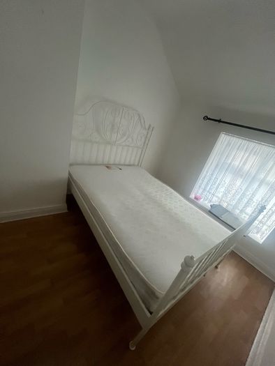 Double Bed