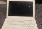 White 2010 macbook