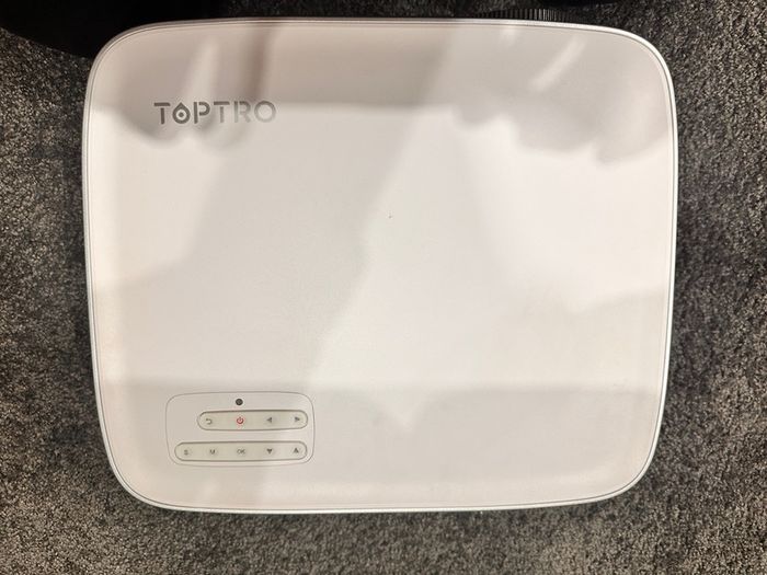 Tiptop Home Projector like ne condition comes with all accessories and a 100" cloth projector screen.