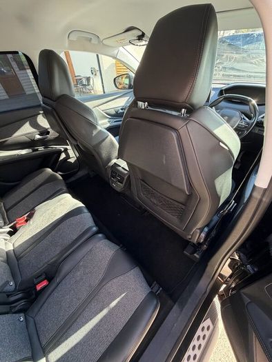 Peugeot 5008: Price Drop! 1k off! Only 110k km!