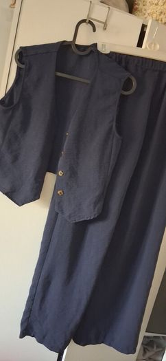 2 womens sets size m