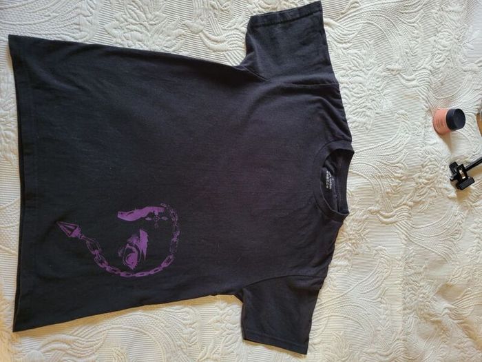 Black t-shirt