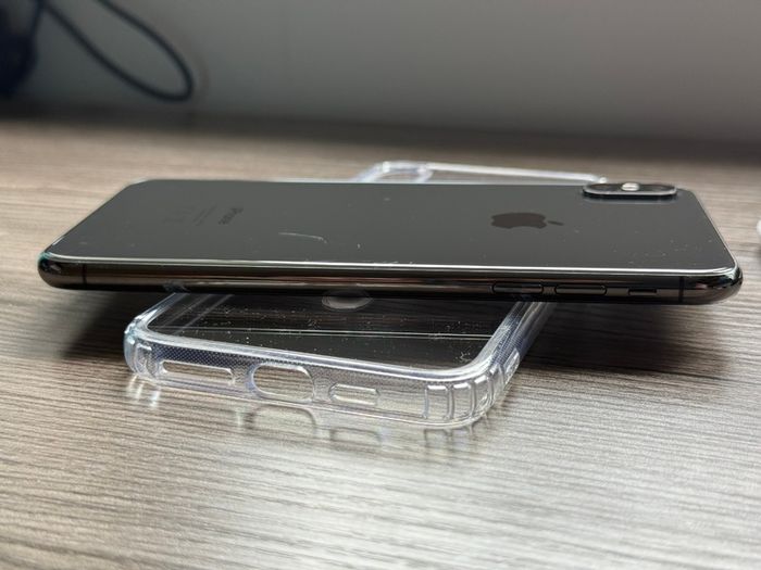 iPhone XS Max 64GB Unlocked 99% battery life