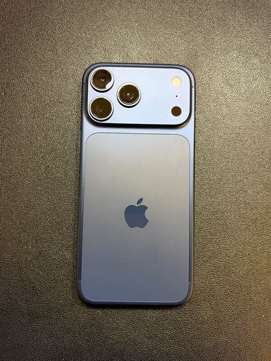 iPhone 17 Pro Max 1TB Deep Blue - Mint Condition, AppleCare+ until Sept 2027