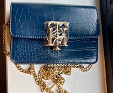 Tommy Hilfiger Katelyn Plus Pu Sling Handbag