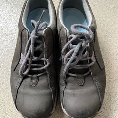 Leather shoes