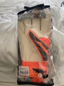 soccer goalie gloves size 9