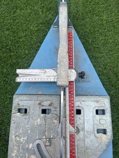 tile cutter