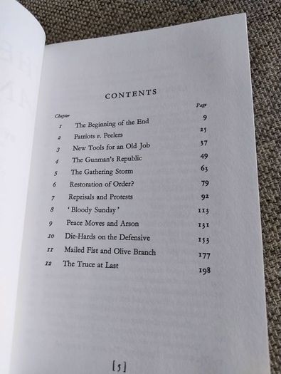 The Black and Tans by Richard Bennett 1995 hardback with dustcover in very good condition FREE STANDARD POSTAGE INCLUDED