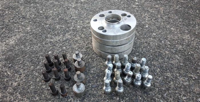 Wheel adapters