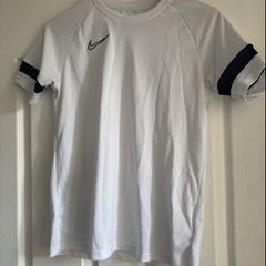 boys nike dri fit