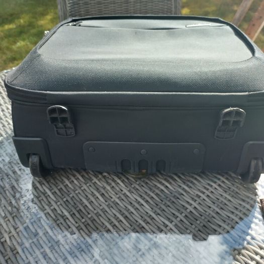 Samsonite B-Lite Rolling case 16.4"