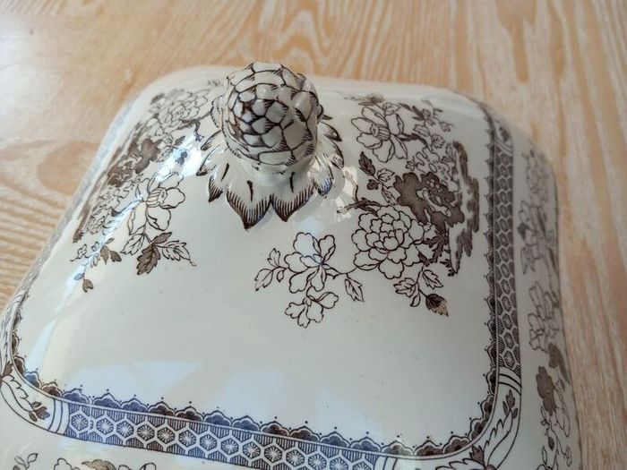 Spode Chinese Rose Square Serving Bowls and Lid