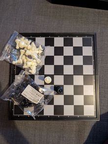 Portable Magnetic Folding Chess Set - Peradix (Like New)