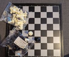 Portable Magnetic Folding Chess Set - Peradix (Like New)