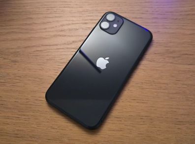 Iphone 11, Registered post included