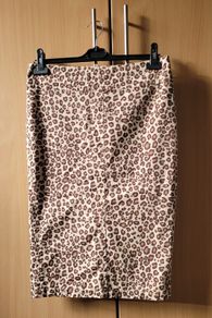 H&M leopard print skirt midi pencil
