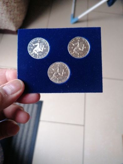 1979 Isle Of Man Proof One Pound Coins