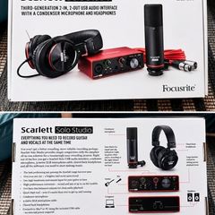 Focusrite Scarlett Studio Solo 3rd generation recording bundle