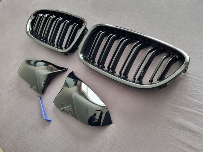 BMW F10 F11 Lci Black Kidney Grilles & Mirror Covers Set Brand New