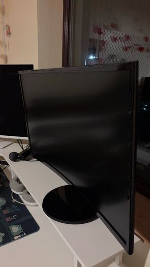 Samsung 27 Curved Monitor Full HD 75Hz FreeSync
