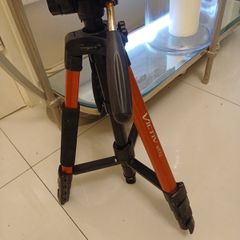Camera tripod extendable