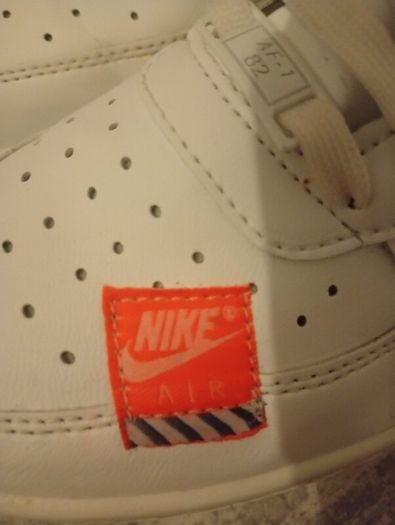 Nike Air Force 1 82s Trainers