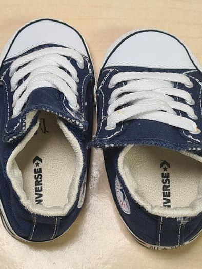 baby CONVERSE trainers runners shoes navy velcro fastened Size UK 3 EU 19  11.5cm infants