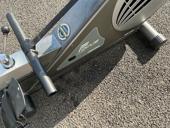 Proteus 5500 Rowing Machine