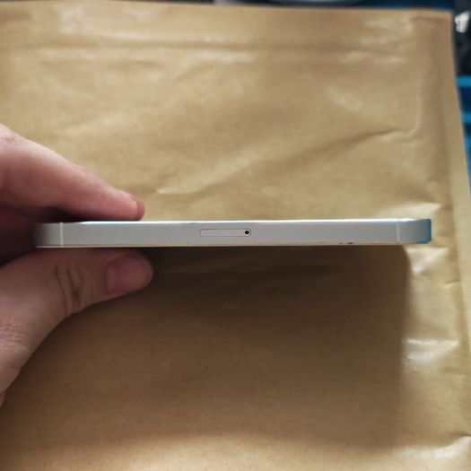 Apple iPhone 5s - 16GB - Silver - Activation locked - Parts only