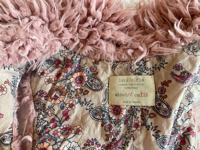Girls gorgeous pink fur gilet from Zara 5 6