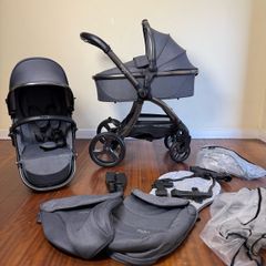Like new Egg2 travel system pram buggy