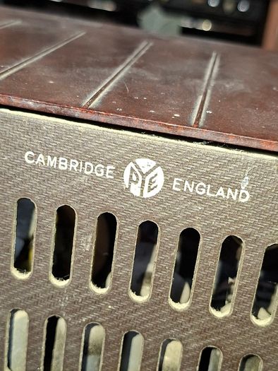 1940s Bakelite Pye Radio from Cambridge, England, Powered on no sound just static, maybe need aerial, Postage Available or collection,