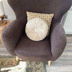 Brown Teddy bear chair