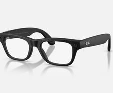 Ray-Ban Meta Wayfarer Gen 2 Smart Glasses Matte Black / Clear Lens
