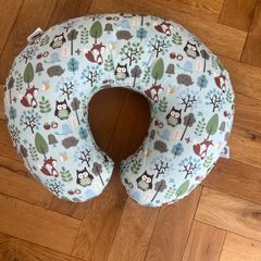 Breastfeeding pillow