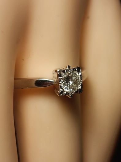 White Gold Natural Diamond Solitaire Engagement ring (Bargain Price)