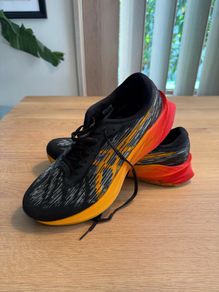 Asics Novablast 3