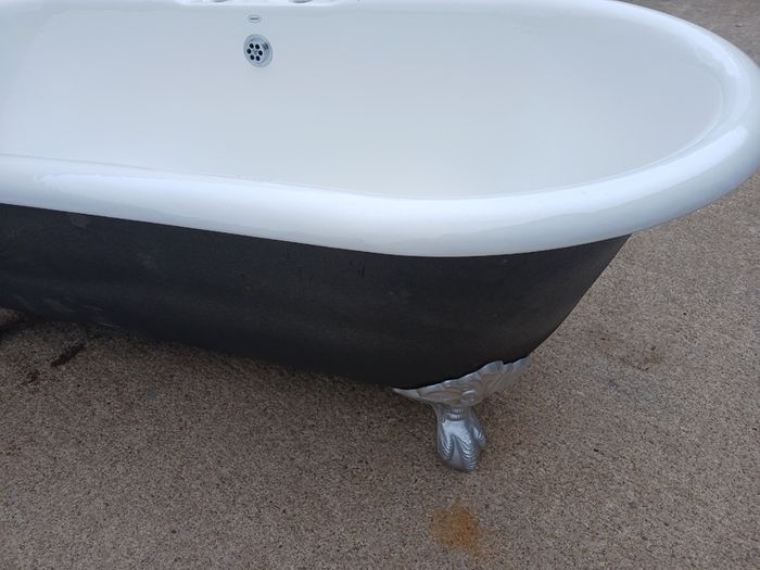 Cast iron bath