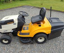 cub cadet ride on lawnmower