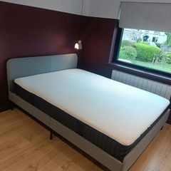 Emma Original Hybrid V2 Thermo Cooling King Mattress + IKEA Bed Frame