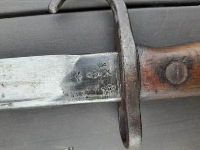 WW1 British 1907 Hooked quillion bayonet original North Lancashire regiment