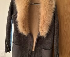 River Island Chunky Grey Cardigan With Peach Faux Fur Collar - size 10