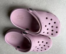 Kids Crocs size 11