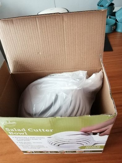 Salad Cutter Bowl