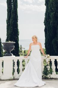 Wedding Dress for sale with free gift UK size 16-18